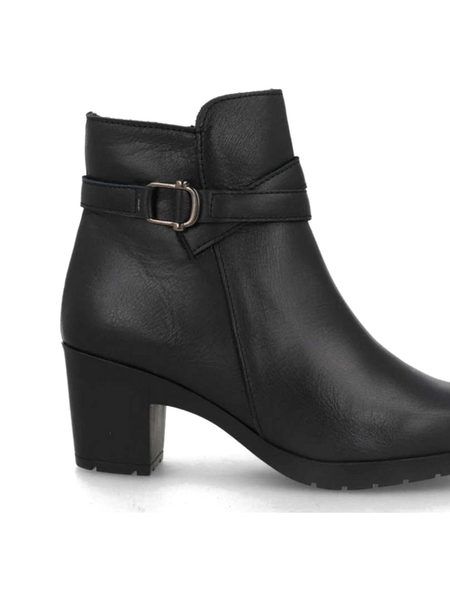 Botines de piel negros